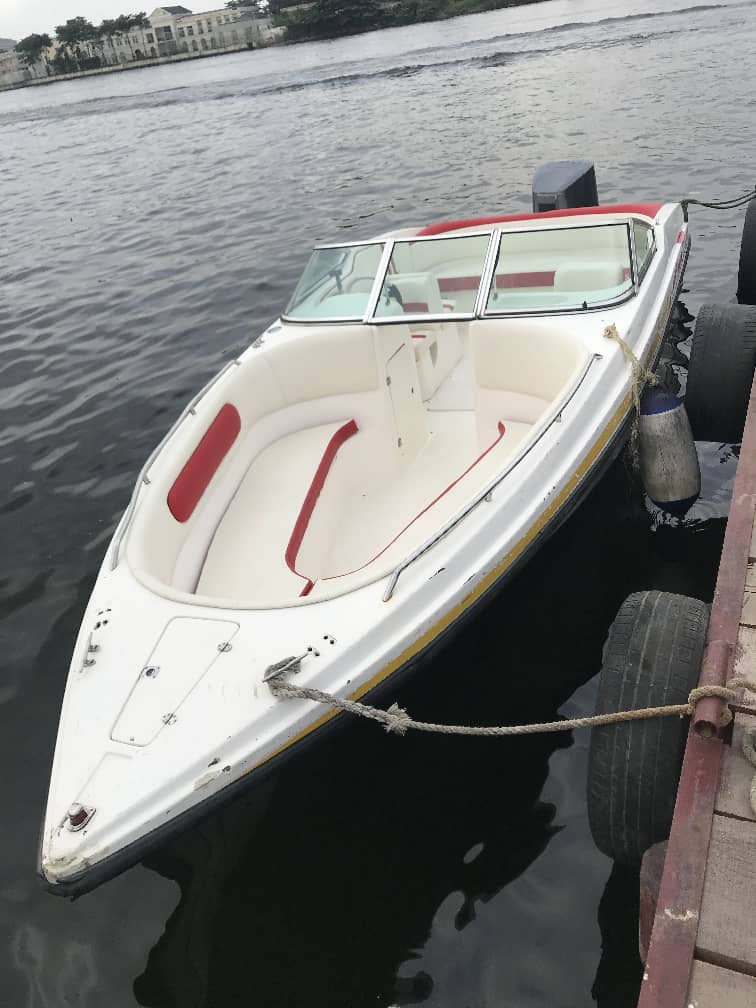 10 Passenger Speed Boat