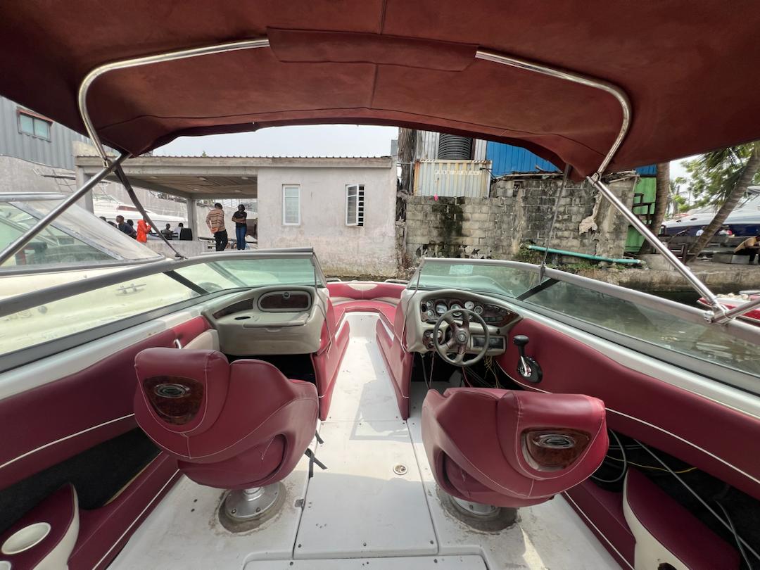 10-Seater Speed Boat